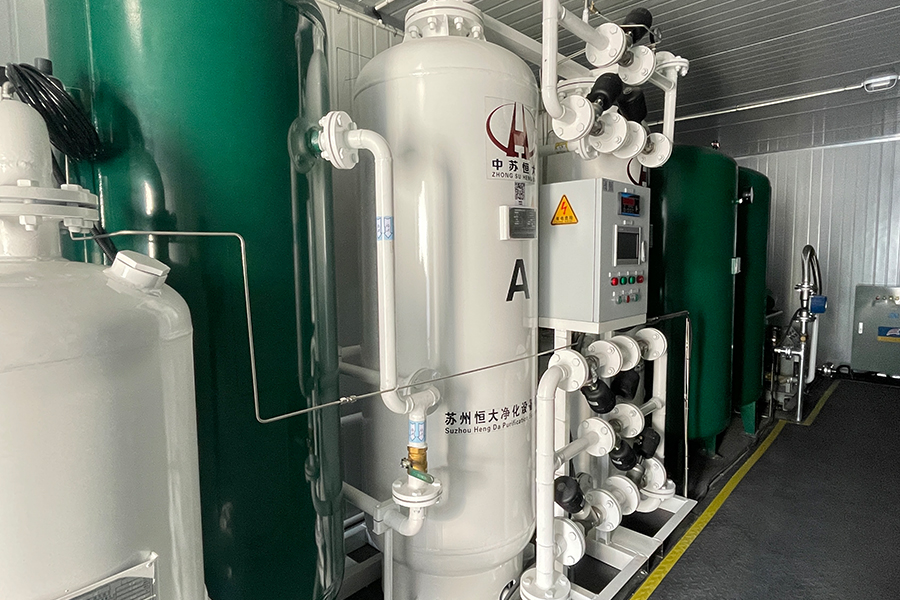 Generátor dusíku typu nádoby